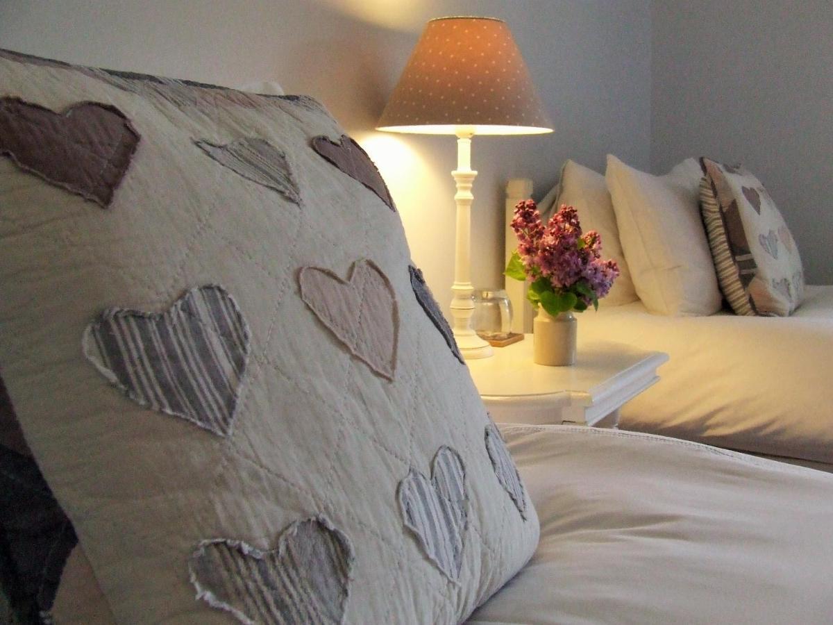 Lobhill Farmhouse Bed And Breakfast And Self Catering Accommodation Okehampton Exterior photo