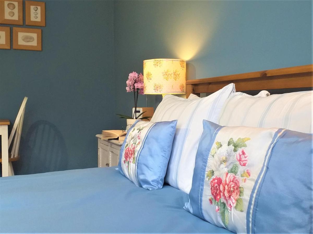 Lobhill Farmhouse Bed And Breakfast And Self Catering Accommodation Okehampton Exterior photo