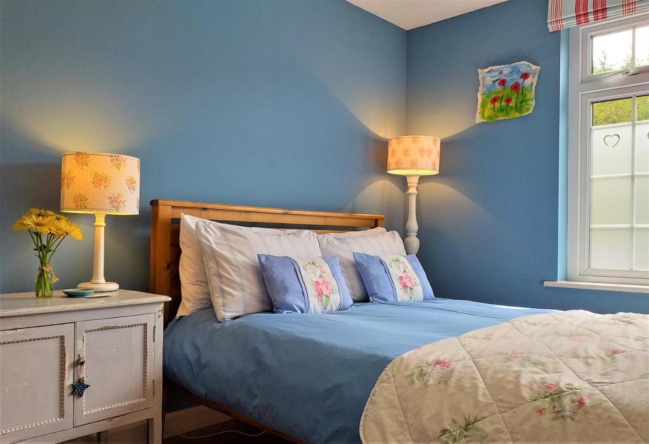 Lobhill Farmhouse Bed And Breakfast And Self Catering Accommodation Okehampton Exterior photo